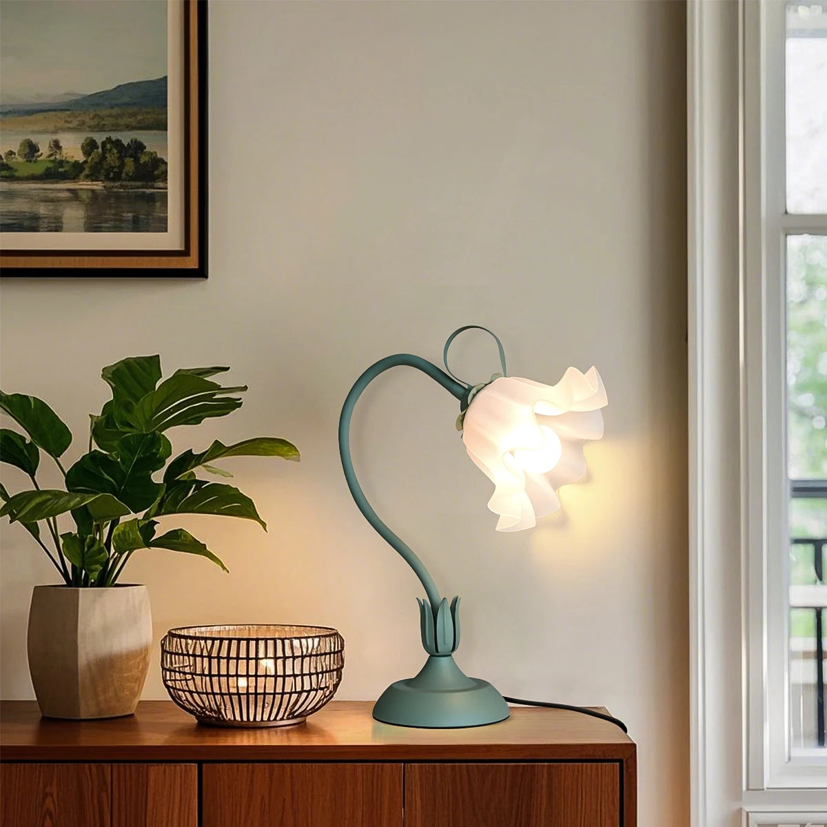 Vintage flower decorative table lamp